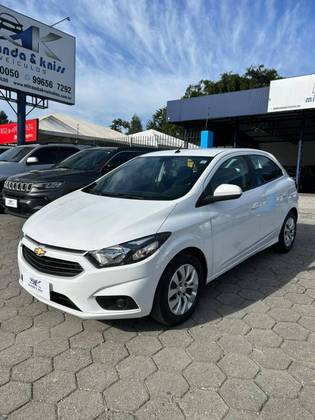 CHEVROLET ONIX 1.4 MPFI LT 8V FLEX 4P AUTOMÁTICO CHEVROLET ONIX 1.4 MPFI LT 8V FLEX 4P AUTOMÁTICO